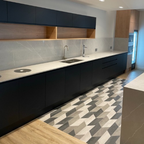 Black kitchen cabinets