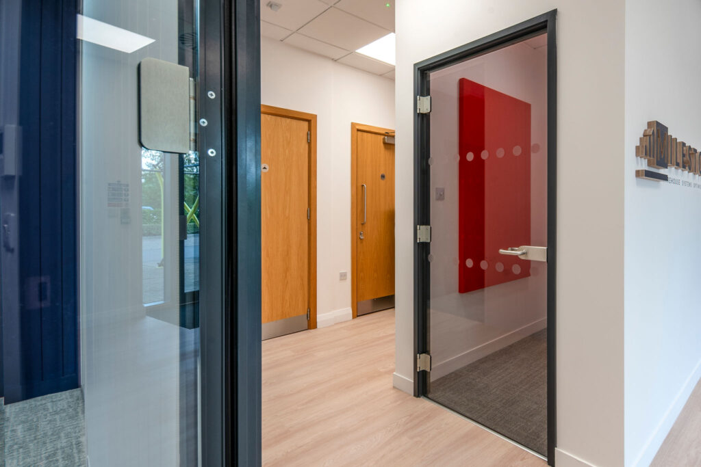 Glass partitioning